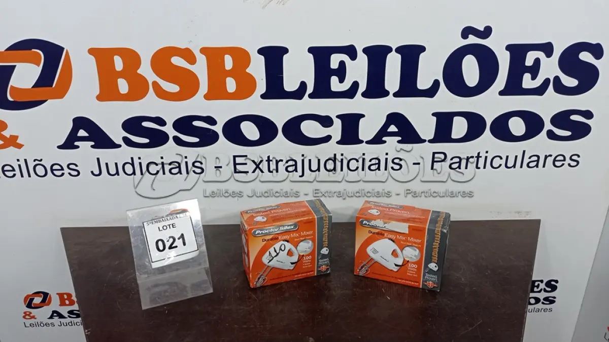 LOTE 021 - 02 BATEDEIRAS EASY MIX 110V. (NO ESTADO EM QUE SE ENCONTRA. SUJEITO A AVARIAS OCULTAS/VISÍVEIS.)
