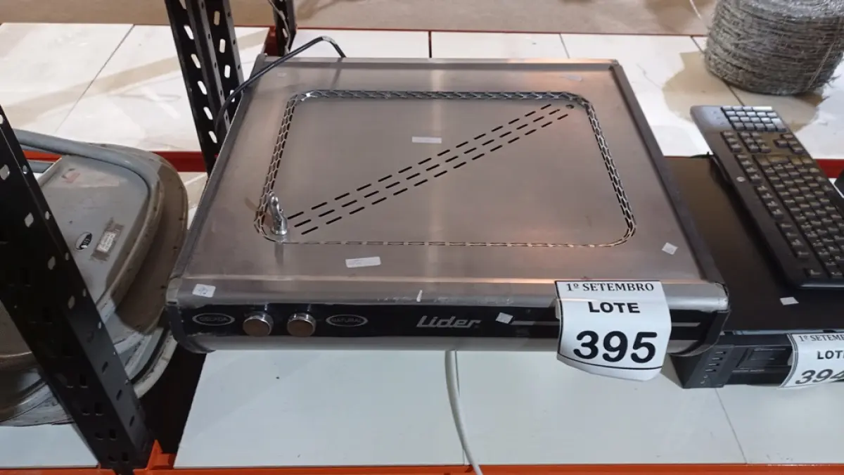 01 BEBEDOURO EM INOX MARCA LÍDER. (NO ESTADO) ATENÇÃO! FAZER A VISITAÇÃO ANTES DE ARREMATAR, NÃO SABEMOS SE FUNCIONA. LEILÃO NÃO TEM GARANTIA E NEM DEVOLUÇÃO, SUJEITO A POSSÍVEIS AVARIAS VISÍVEIS/OCULTAS E/OU AUSÊNCIA DE COMPONENTES.
