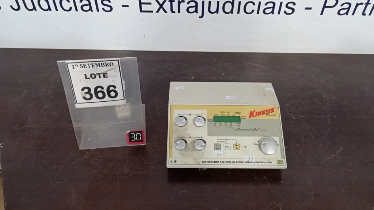 01 APARELHO PARA ELETROTERAPIA. (NO ESTADO) ATENÇÃO! FAZER A VISITAÇÃO ANTES DE ARREMATAR, NÃO SABEMOS SE FUNCIONA, LEILÃO NÃO TEM GARANTIA E NEM DEVOLUÇÃO, SUJEITO A POSSÍVEIS AVARIAS VISÍVEIS/OCULTAS E/OU AUSÊNCIA DE COMPONENTES.