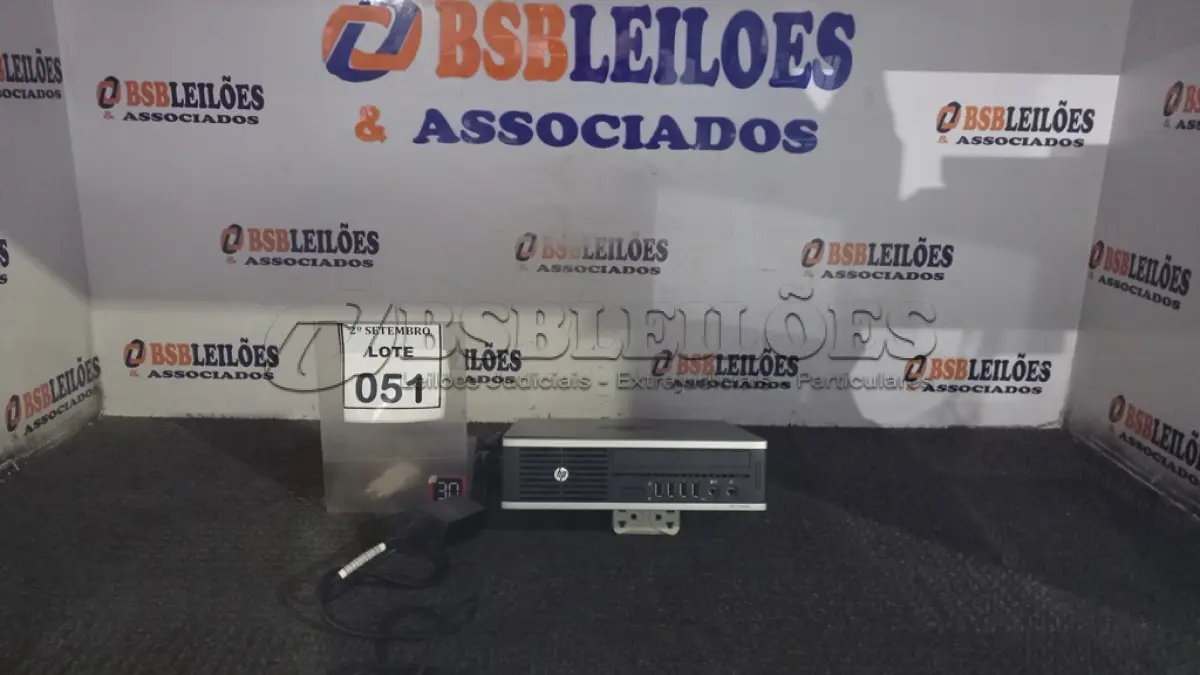 LOTE 051 - 01 MINI PC MARCA HP. (NO ESTADO) ATENÇÃO! FAZER A VISITAÇÃO ANTES DE ARREMATAR, NÃO SABEMOS SE FUNCIONA, LEILÃO NÃO TEM GARANTIA E NEM DEVOLUÇÃO, SUJEITO A POSSÍVEIS AVARIAS VISÍVEIS/OCULTAS E/OU AUSÊNCIA DE COMPONENTES.