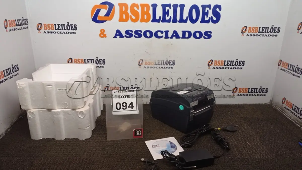 LOTE 094 - 01 IMPRESSORA DE ETIQUETAS MARCA TSC. (NO ESTADO) ATENÇÃO! FAZER A VISITAÇÃO ANTES DE ARREMATAR, NÃO SABEMOS SE FUNCIONA, LEILÃO NÃO TEM GARANTIA E NEM DEVOLUÇÃO, SUJEITO A POSSÍVEIS AVARIAS VISÍVEIS/OCULTAS E/OU AUSÊNCIA DE COMPONENTES.