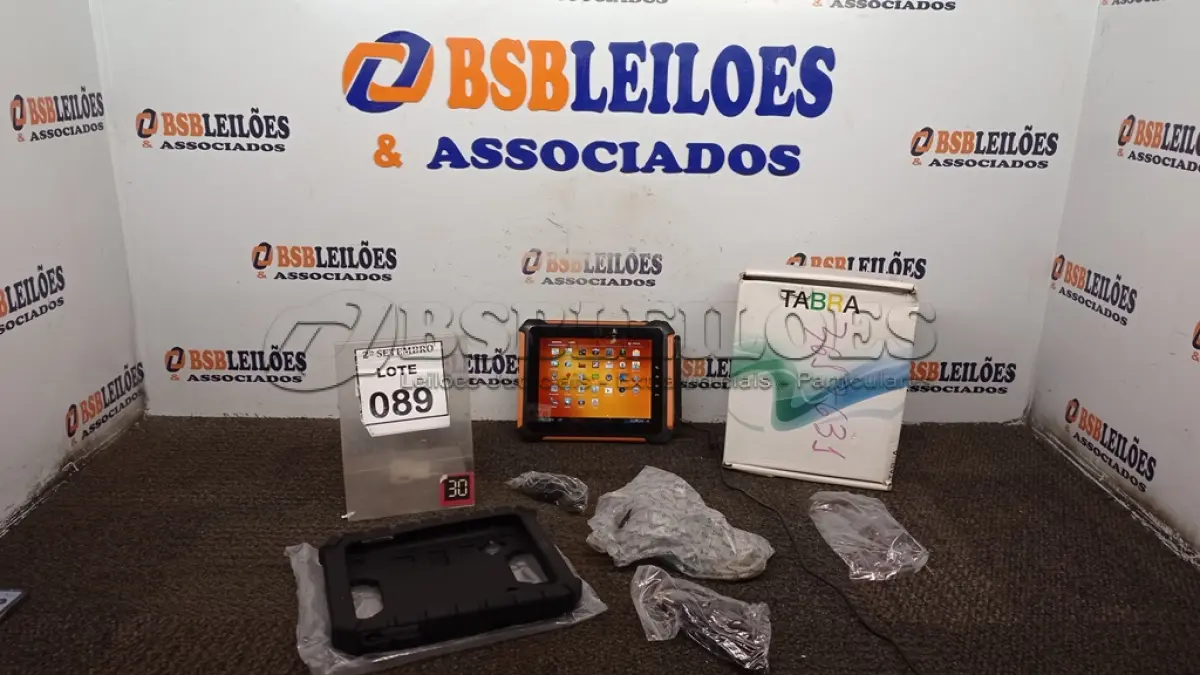 LOTE 089 - 01 TABLET QAV 801 8GB MARCA TABRA. (NO ESTADO) ATENÇÃO! FAZER A VISITAÇÃO ANTES DE ARREMATAR, NÃO SABEMOS SE FUNCIONA, LEILÃO NÃO TEM GARANTIA E NEM DEVOLUÇÃO, SUJEITO A POSSÍVEIS AVARIAS VISÍVEIS/OCULTAS E/OU AUSÊNCIA DE COMPONENTES.