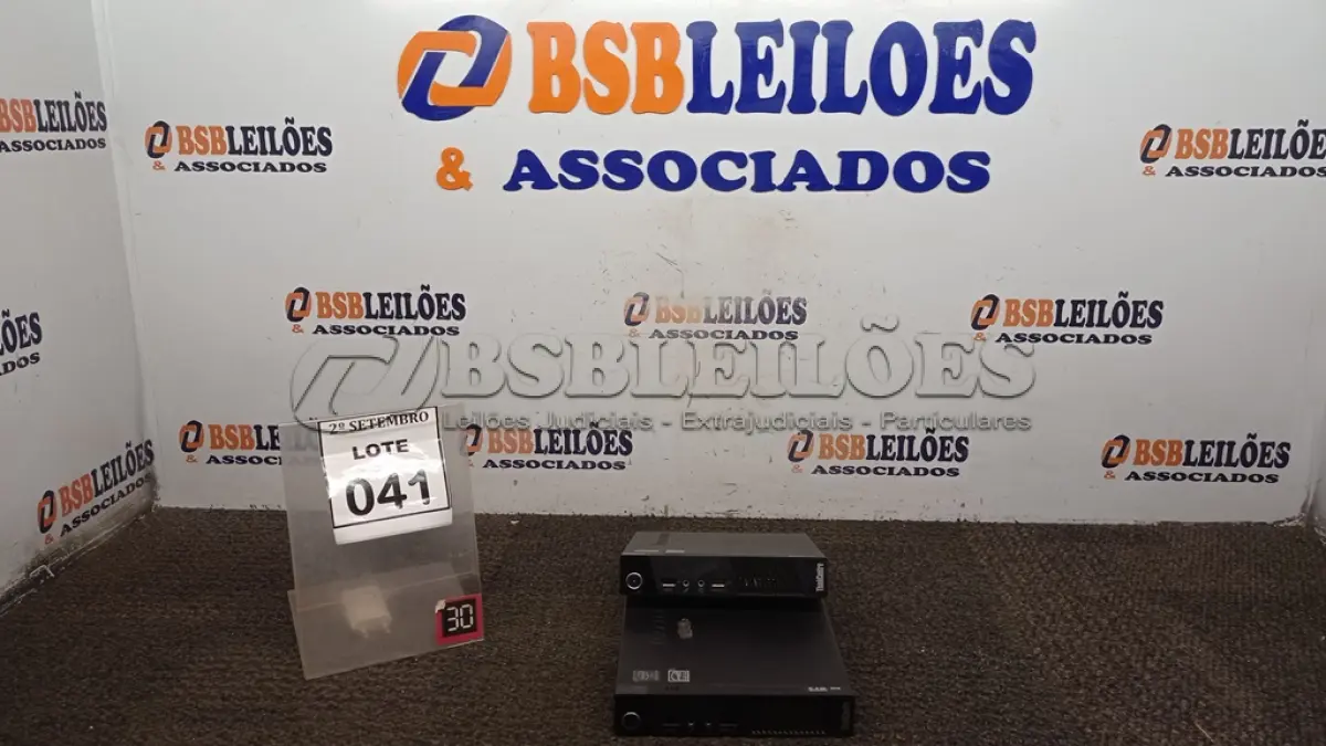 LOTE 041 - 02 MINIS PC MARCA LENOVO. (NO ESTADO) ATENÇÃO! FAZER A VISITAÇÃO ANTES DE ARREMATAR, NÃO SABEMOS SE FUNCIONA, LEILÃO NÃO TEM GARANTIA E NEM DEVOLUÇÃO, SUJEITO A POSSÍVEIS AVARIAS VISÍVEIS/OCULTAS E/OU AUSÊNCIA DE COMPONENTES.
