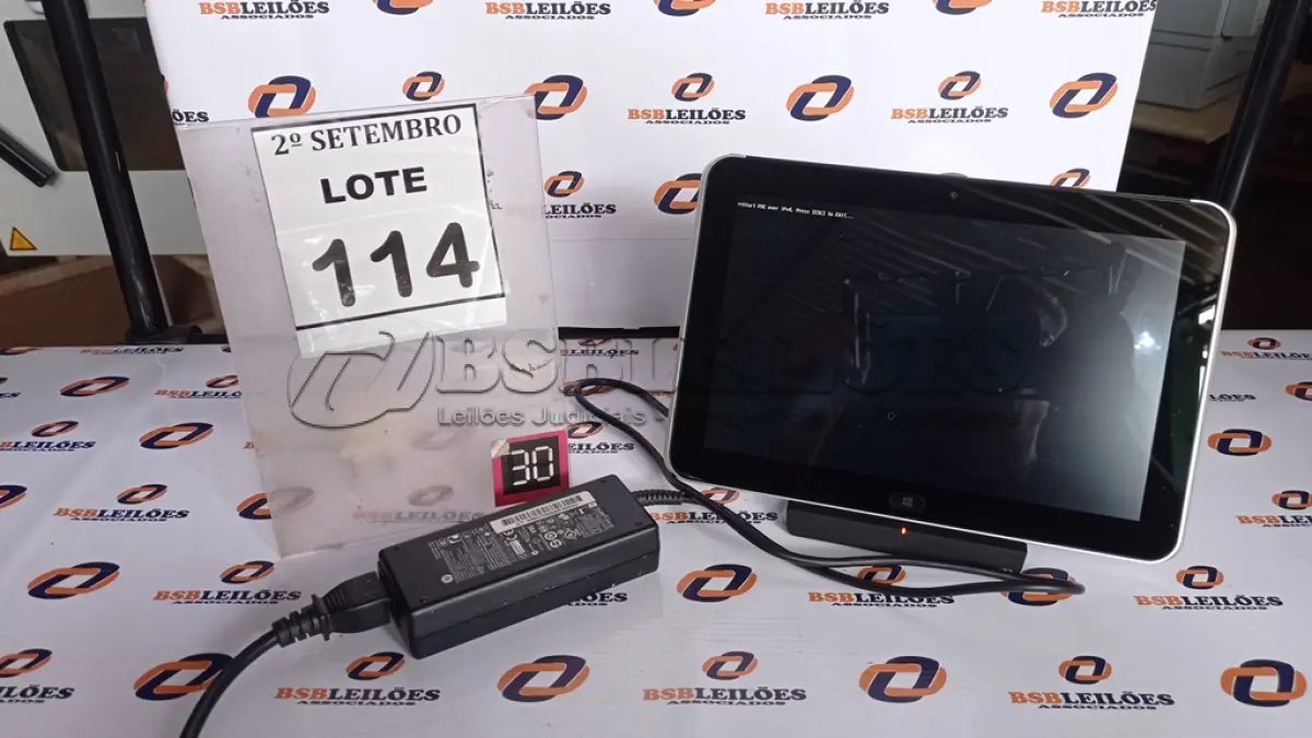 LOTE 114 - 01 TABLET HP ELITEPAD. (NO ESTADO) ATENÇÃO! FAZER A VISITAÇÃO ANTES DE ARREMATAR, NÃO SABEMOS SE FUNCIONA, LEILÃO NÃO TEM GARANTIA E NEM DEVOLUÇÃO, SUJEITO A POSSÍVEIS AVARIAS VISÍVEIS/OCULTAS E/OU AUSÊNCIA DE COMPONENTES.