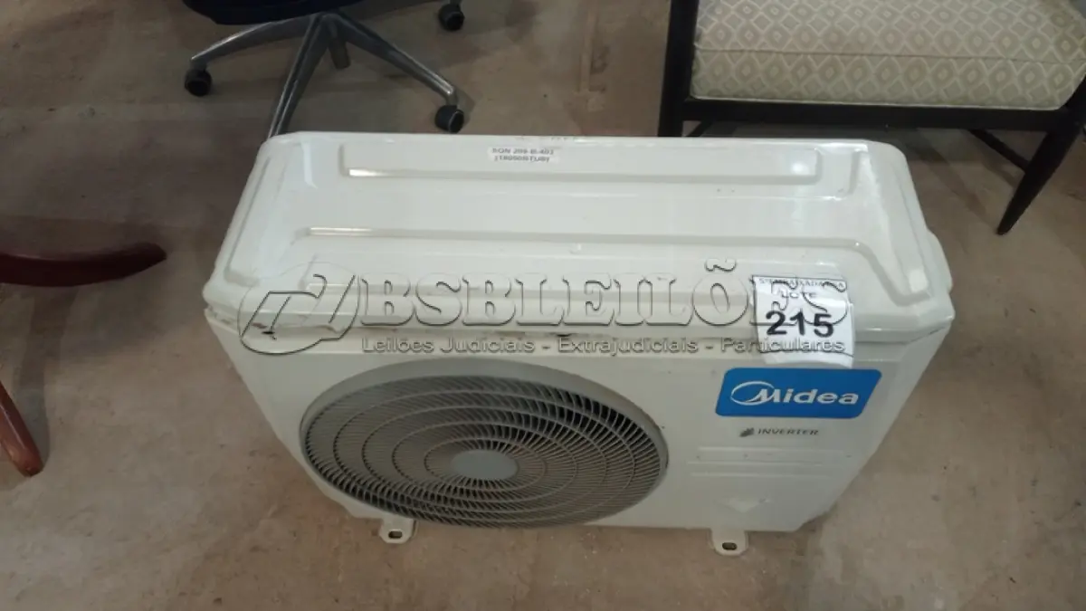 LOTE 215 - 01 CONDENSADORA MIDEA INVERT.18.000BTUS (NO ESTADO EM QUE SE ENCONTRA. SUJEITO A AVARIAS OCULTAS/VISÍVEIS.)