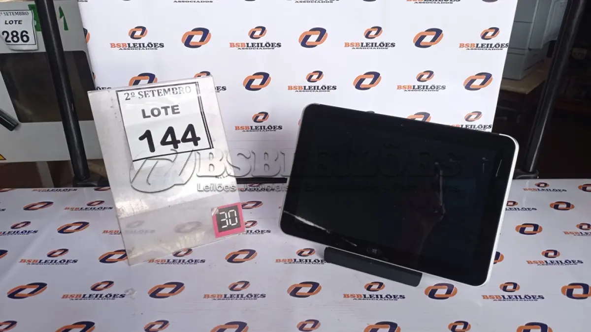 LOTE 144