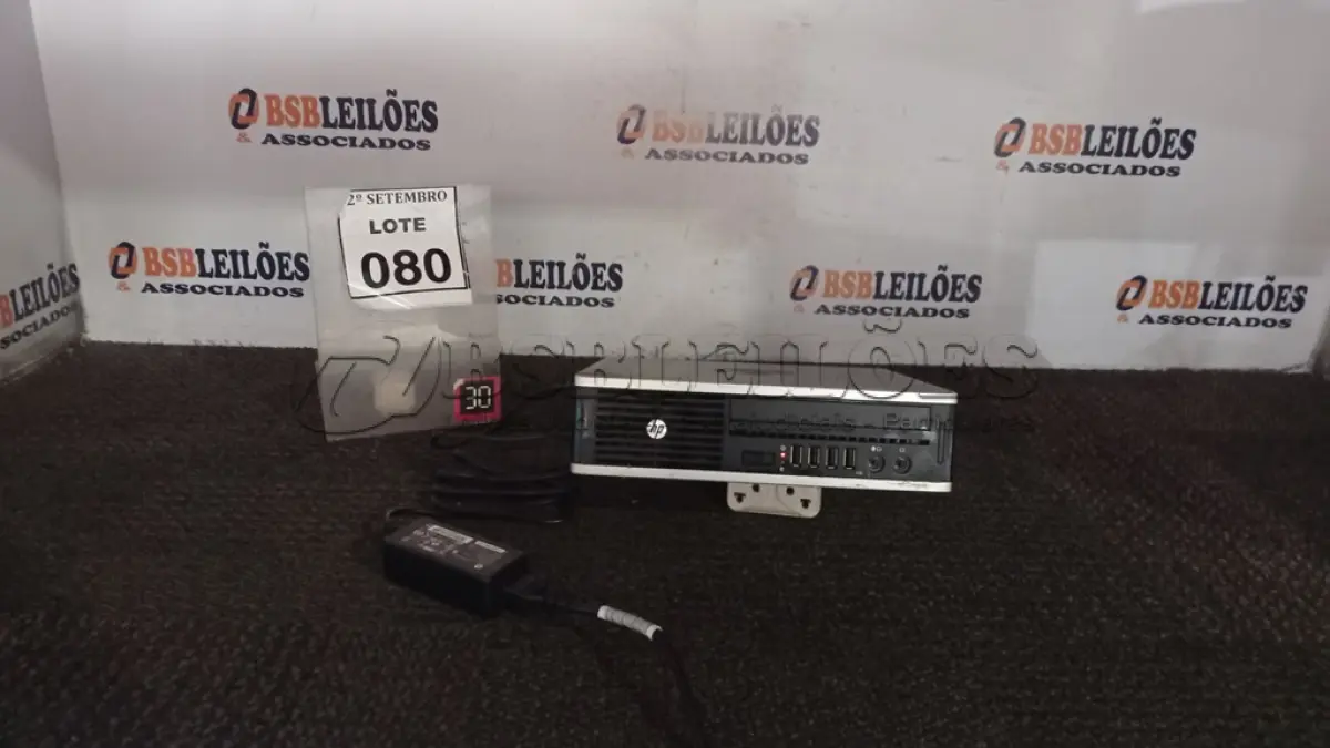 LOTE 080 - 01 MINI PC MARCA HP. (NO ESTADO) ATENÇÃO! FAZER A VISITAÇÃO ANTES DE ARREMATAR, NÃO SABEMOS SE FUNCIONA, LEILÃO NÃO TEM GARANTIA E NEM DEVOLUÇÃO, SUJEITO A POSSÍVEIS AVARIAS VISÍVEIS/OCULTAS E/OU AUSÊNCIA DE COMPONENTES.