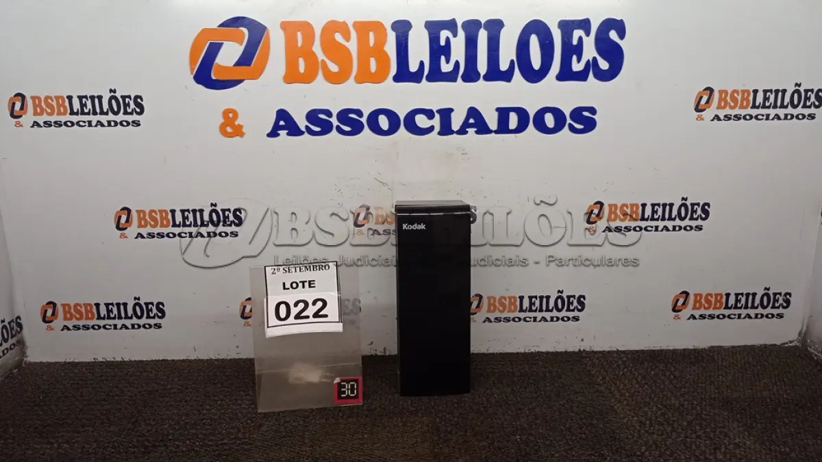 LOTE 022 - 01 SCANNER MARCA KODAK. (NO ESTADO) ATENÇÃO! FAZER A VISITAÇÃO ANTES DE ARREMATAR, NÃO SABEMOS SE FUNCIONA, LEILÃO NÃO TEM GARANTIA E NEM DEVOLUÇÃO, SUJEITO A POSSÍVEIS AVARIAS VISÍVEIS/OCULTAS E/OU AUSÊNCIA DE COMPONENTES.
