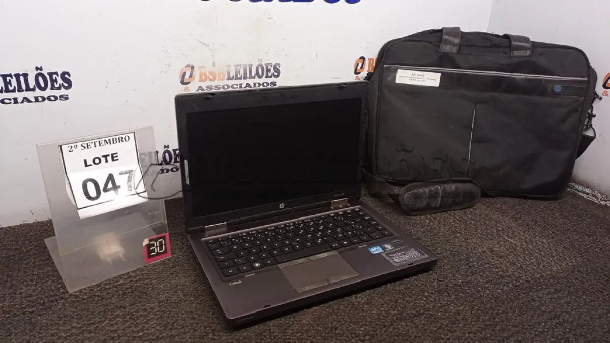 LOTE 047 - 01 NOTEBOOK MARCA HP COM BOLSA. (NO ESTADO) ATENÇÃO! FAZER A VISITAÇÃO ANTES DE ARREMATAR, NÃO SABEMOS SE FUNCIONA, LEILÃO NÃO TEM GARANTIA E NEM DEVOLUÇÃO, SUJEITO A POSSÍVEIS AVARIAS VISÍVEIS/OCULTAS E/OU AUSÊNCIA DE COMPONENTES.