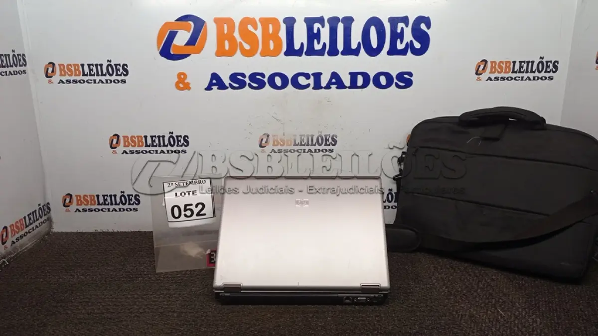LOTE 052 - 01 NOTEBOOK MARCA HP COM BOLSA. (NO ESTADO) ATENÇÃO! FAZER A VISITAÇÃO ANTES DE ARREMATAR, NÃO SABEMOS SE FUNCIONA, LEILÃO NÃO TEM GARANTIA E NEM DEVOLUÇÃO, SUJEITO A POSSÍVEIS AVARIAS VISÍVEIS/OCULTAS E/OU AUSÊNCIA DE COMPONENTES.