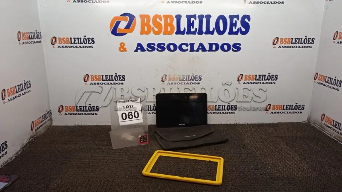 LOTE 060 - 01 TABLET MARCA POSITIVO. (NO ESTADO) ATENÇÃO! FAZER A VISITAÇÃO ANTES DE ARREMATAR, NÃO SABEMOS SE FUNCIONA, LEILÃO NÃO TEM GARANTIA E NEM DEVOLUÇÃO, SUJEITO A POSSÍVEIS AVARIAS VISÍVEIS/OCULTAS E/OU AUSÊNCIA DE COMPONENTES.