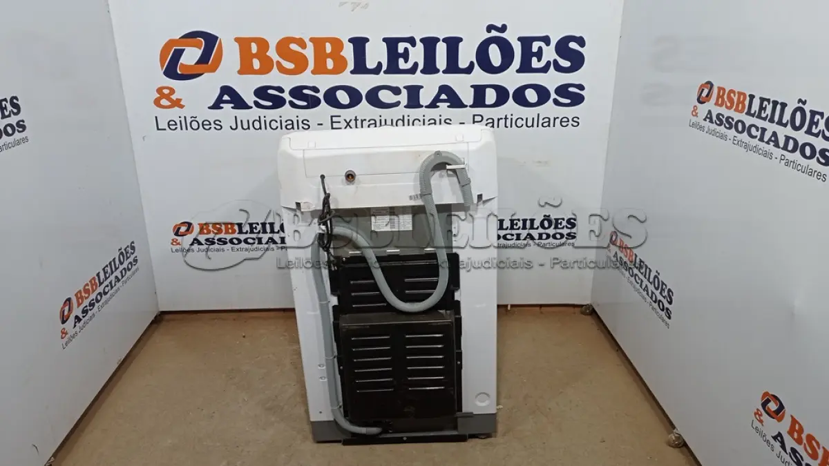 LOTE 068 - 01 MÁQUINA DE LAVAR PANASONIC FUNÇÃO VANISH 12KG BRANCO - NA-F120B1W - 110VOLTS (NO ESTADO, NÃO SABEMOS SE FUNCIONA. LEILÃO NÃO TEM GARANTIA E NEM DEVOLUÇÃO, SUJEITO A POSSÍVEIS AVARIAS VISÍVEIS/OCULTAS E/OU AUSÊNCIA DE COMPONENTES)