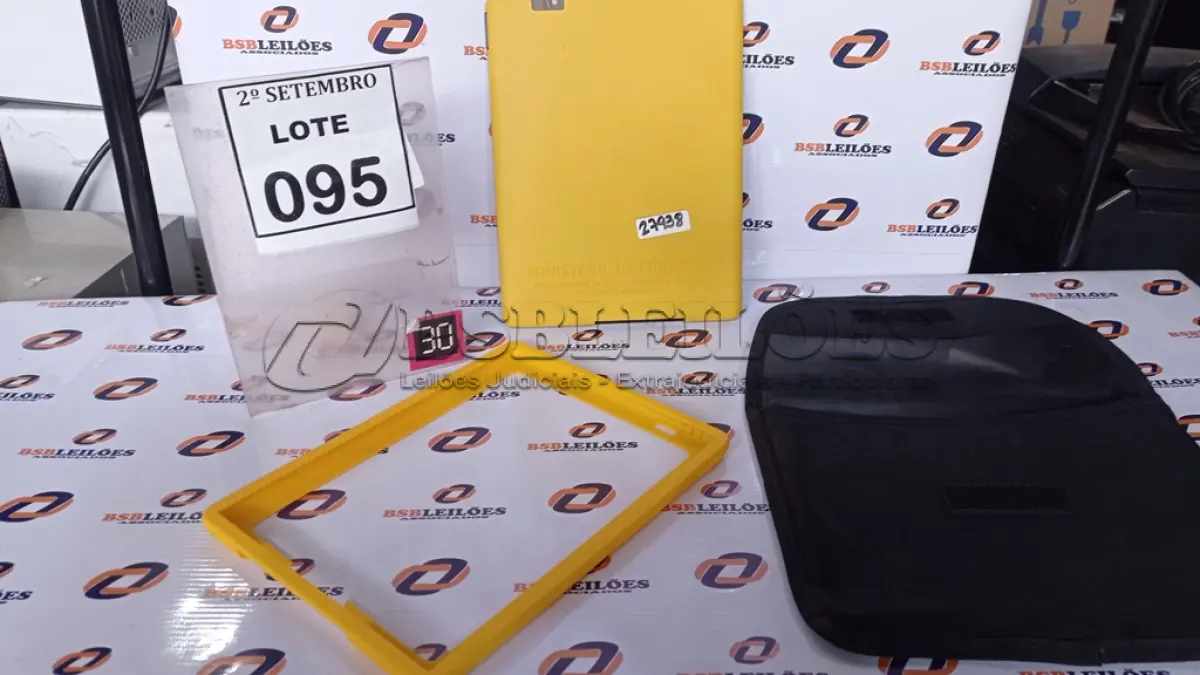 LOTE 095 - 01 TABLET MARCA POSITIVO. (NO ESTADO) ATENÇÃO! FAZER A VISITAÇÃO ANTES DE ARREMATAR, NÃO SABEMOS SE FUNCIONA, LEILÃO NÃO TEM GARANTIA E NEM DEVOLUÇÃO, SUJEITO A POSSÍVEIS AVARIAS VISÍVEIS/OCULTAS E/OU AUSÊNCIA DE COMPONENTES.