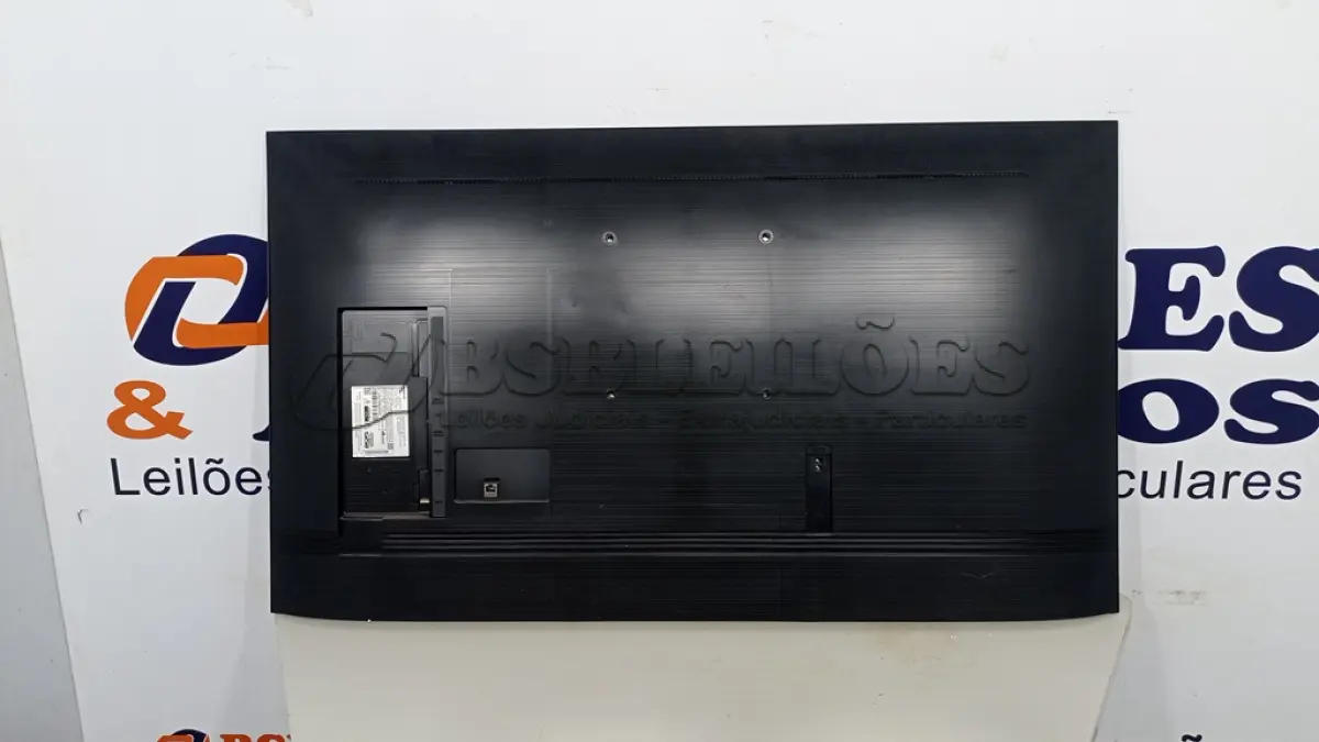 LOTE 009 - 01 SAMSUNG SMART TV 50" UHD 4K 50CU7700 (NO ESTADO, NÃO SABEMOS SE FUNCIONA. LEILÃO NÃO TEM GARANTIA E NEM DEVOLUÇÃO, SUJEITO A POSSÍVEIS AVARIAS VISÍVEIS/OCULTAS E/OU AUSÊNCIA DE COMPONENTES)