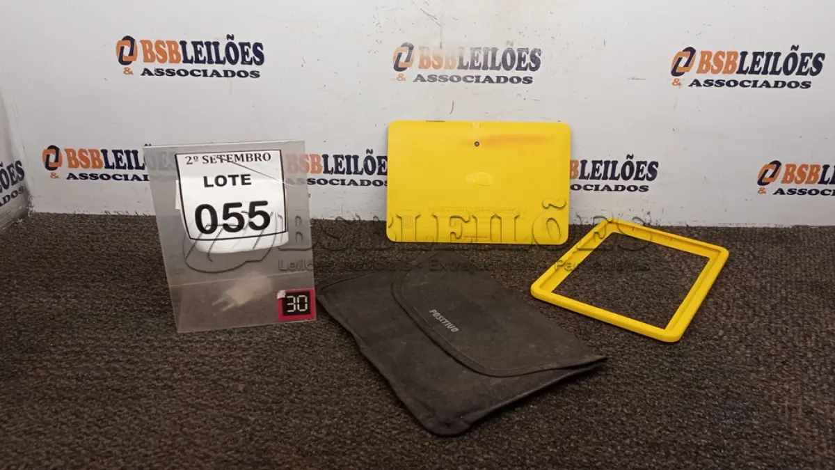 LOTE 055 - 01 TABLET MARCA POSITIVO. (NO ESTADO) ATENÇÃO! FAZER A VISITAÇÃO ANTES DE ARREMATAR, NÃO SABEMOS SE FUNCIONA, LEILÃO NÃO TEM GARANTIA E NEM DEVOLUÇÃO, SUJEITO A POSSÍVEIS AVARIAS VISÍVEIS/OCULTAS E/OU AUSÊNCIA DE COMPONENTES.