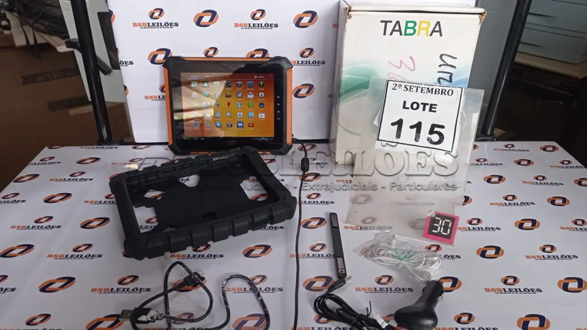 LOTE 115 - 01 TABLET QAV 801 8GB MARCA TABRA. (NO ESTADO) ATENÇÃO! FAZER A VISITAÇÃO ANTES DE ARREMATAR, NÃO SABEMOS SE FUNCIONA, LEILÃO NÃO TEM GARANTIA E NEM DEVOLUÇÃO, SUJEITO A POSSÍVEIS AVARIAS VISÍVEIS/OCULTAS E/OU AUSÊNCIA DE COMPONENTES.