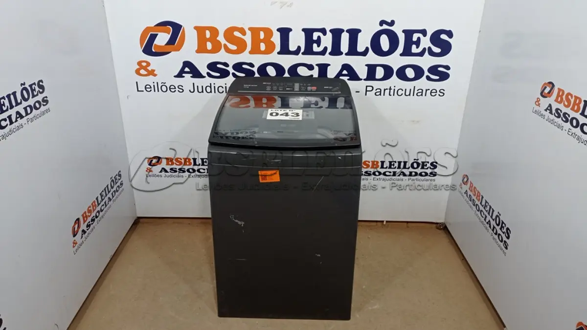 LOTE 043 - 01 MÁQUINA DE LAVAR BRASTEMP 15KG CINZA - BWT15A9 • 110VOLTS (NO ESTADO, NÃO SABEMOS SE FUNCIONA. LEILÃO NÃO TEM GARANTIA E NEM DEVOLUÇÃO, SUJEITO A POSSÍVEIS AVARIAS VISÍVEIS/OCULTAS E/OU AUSÊNCIA DE COMPONENTES)