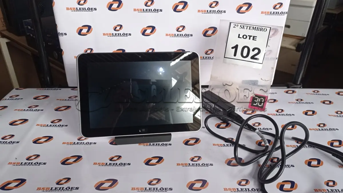 LOTE 102 - 01 TABLET HP ELITEPAD. (NO ESTADO) ATENÇÃO! FAZER A VISITAÇÃO ANTES DE ARREMATAR, NÃO SABEMOS SE FUNCIONA, LEILÃO NÃO TEM GARANTIA E NEM DEVOLUÇÃO, SUJEITO A POSSÍVEIS AVARIAS VISÍVEIS/OCULTAS E/OU AUSÊNCIA DE COMPONENTES.