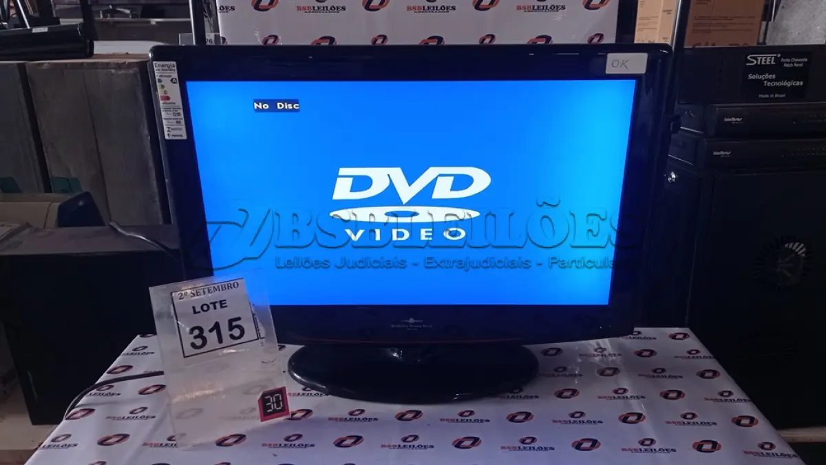 LOTE 315 - 01 TV LCD 26’’. (NO ESTADO) ATENÇÃO! FAZER A VISITAÇÃO ANTES DE ARREMATAR, NÃO SABEMOS SE FUNCIONA, LEILÃO NÃO TEM GARANTIA E NEM DEVOLUÇÃO, SUJEITO A POSSÍVEIS AVARIAS VISÍVEIS/OCULTAS E/OU AUSÊNCIA DE COMPONENTES.