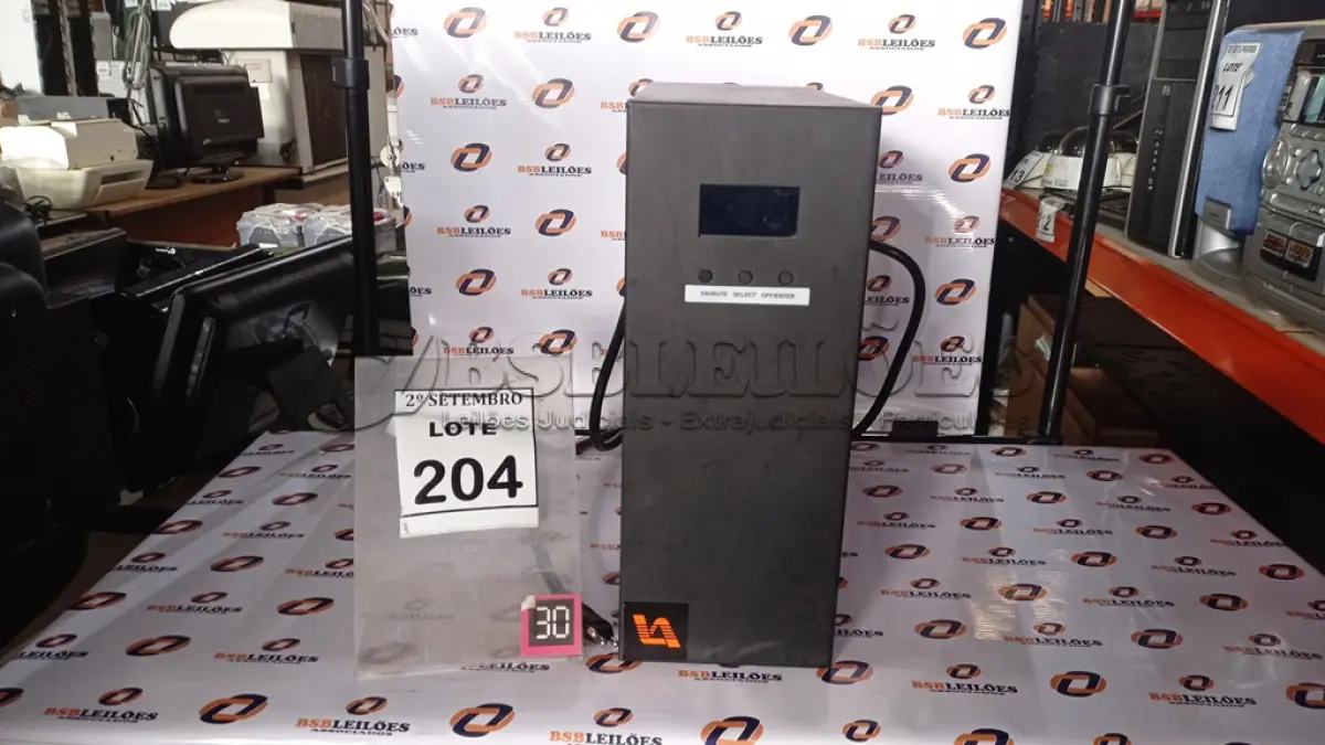 LOTE 204