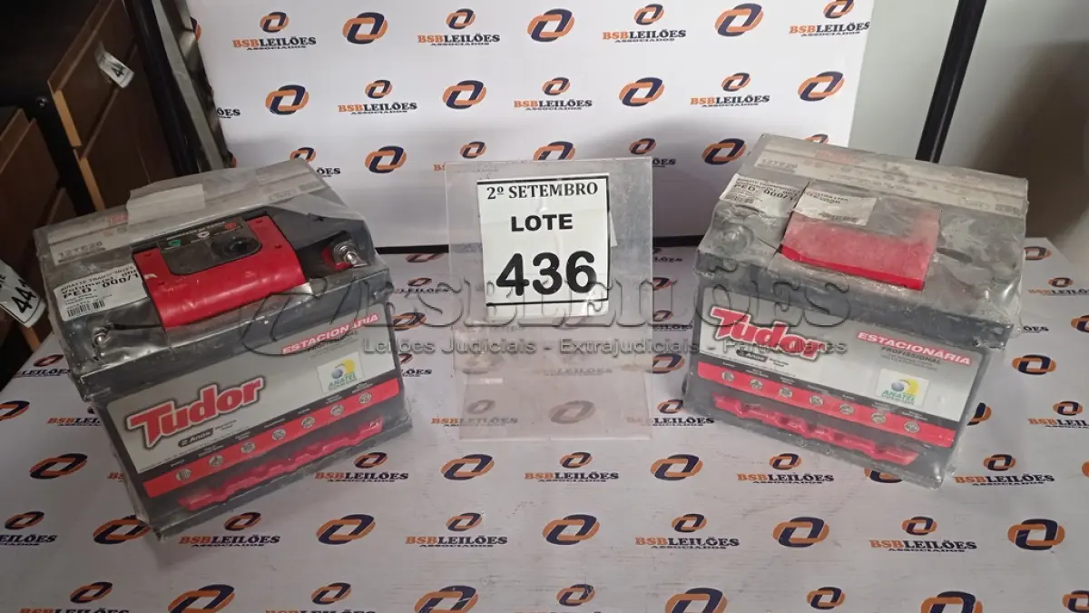 LOTE 436 - 02 BATERIAS ESTACIONÁRIAS MARCA TUDOR. (NO ESTADO) ATENÇÃO! FAZER A VISITAÇÃO ANTES DE ARREMATAR, NÃO SABEMOS SE FUNCIONA, LEILÃO NÃO TEM GARANTIA E NEM DEVOLUÇÃO, SUJEITO A POSSÍVEIS AVARIAS VISÍVEIS/OCULTAS E/OU AUSÊNCIA DE COMPONENTES.