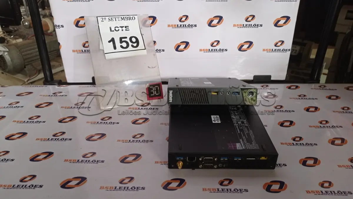 LOTE 159 - 02 MINIS PC MARCA LENOVO. (NO ESTADO) ATENÇÃO! FAZER A VISITAÇÃO ANTES DE ARREMATAR, NÃO SABEMOS SE FUNCIONA, LEILÃO NÃO TEM GARANTIA E NEM DEVOLUÇÃO, SUJEITO A POSSÍVEIS AVARIAS VISÍVEIS/OCULTAS E/OU AUSÊNCIA DE COMPONENTES.