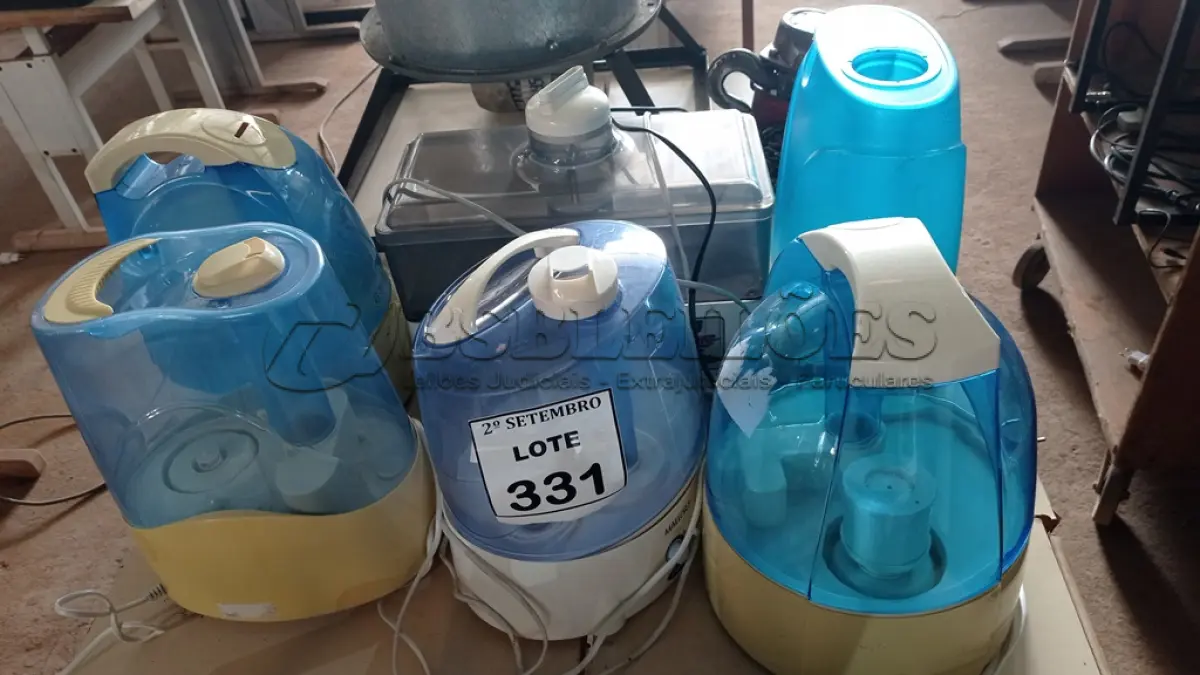 LOTE 331 - 06 UMIDIFICADORES DE AMBIENTES. (NO ESTADO) ATENÇÃO! FAZER A VISITAÇÃO ANTES DE ARREMATAR, NÃO SABEMOS SE FUNCIONA, LEILÃO NÃO TEM GARANTIA E NEM DEVOLUÇÃO, SUJEITO A POSSÍVEIS AVARIAS VISÍVEIS/OCULTAS E/OU AUSÊNCIA DE COMPONENTES.