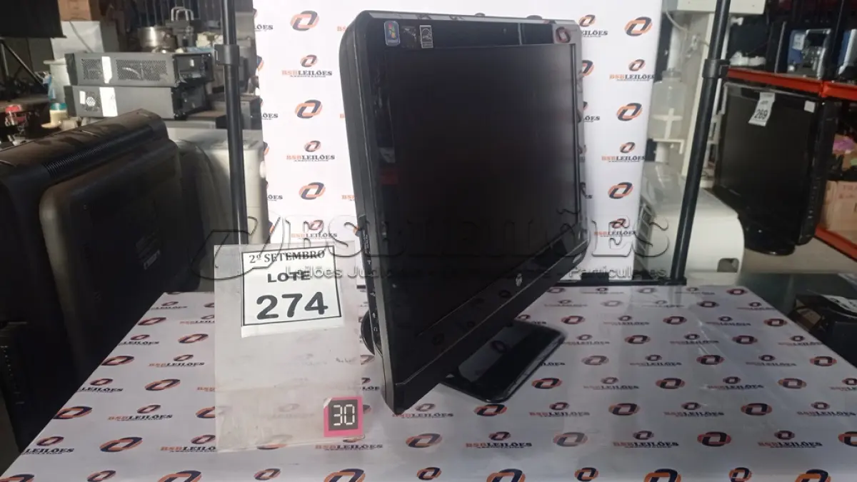 LOTE 274 - 01 ALL IN ONE MARCA HP. (NO ESTADO) ATENÇÃO! FAZER A VISITAÇÃO ANTES DE ARREMATAR, NÃO SABEMOS SE FUNCIONA, LEILÃO NÃO TEM GARANTIA E NEM DEVOLUÇÃO, SUJEITO A POSSÍVEIS AVARIAS VISÍVEIS/OCULTAS E/OU AUSÊNCIA DE COMPONENTES.