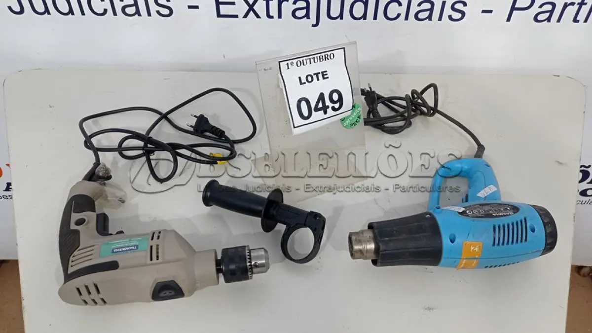 LOTE 049 - 01 FURADEIRA DE IMPACTO1/2 MARCA TRAMONTINA E 01 SOPRADOR TÉRMICO MARCA GAMMA. (NO ESTADO) ATENÇÃO! FAZER A VISITAÇÃO ANTES DE ARREMATAR, NÃO SABEMOS SE FUNCIONA, LEILÃO NÃO TEM GARANTIA E NEM DEVOLUÇÃO, SUJEITO A POSSÍVEIS AVARIAS VISÍVEIS/OCULTAS E/OU AUSÊNCIA DE COMPONENTES.