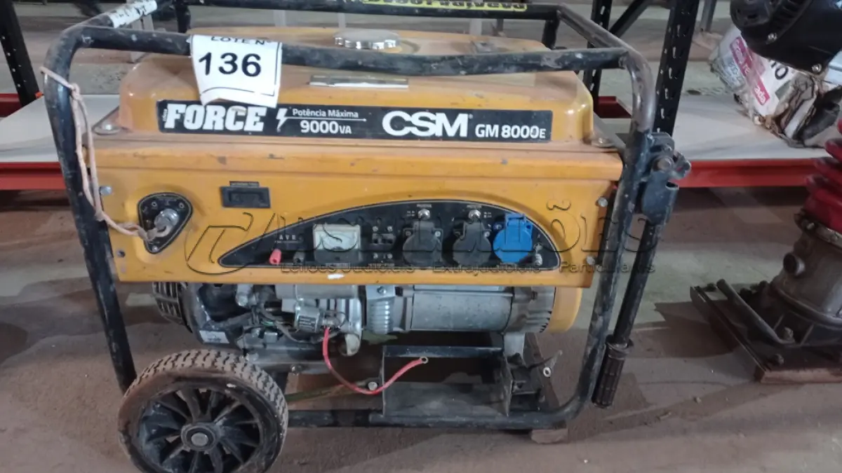 LOTE 136 - 01 GERADOR DE ENERGIA CSM MONOFÁSICO 9 KVA GASOLINA MARCA CSM. (NO ESTADO, NÃO SABEMOS SE FUNCIONA. LEILÃO NÃO TEM GARANTIA E NEM DEVOLUÇÃO, SUJEITO A POSSÍVEIS AVARIAS VISÍVEIS/OCULTAS E/OU AUSÊNCIA DE COMPONENTES)
