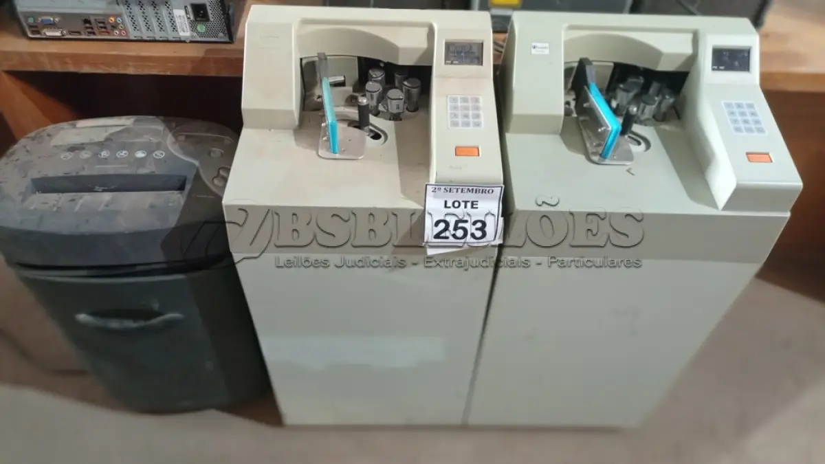 LOTE 253
