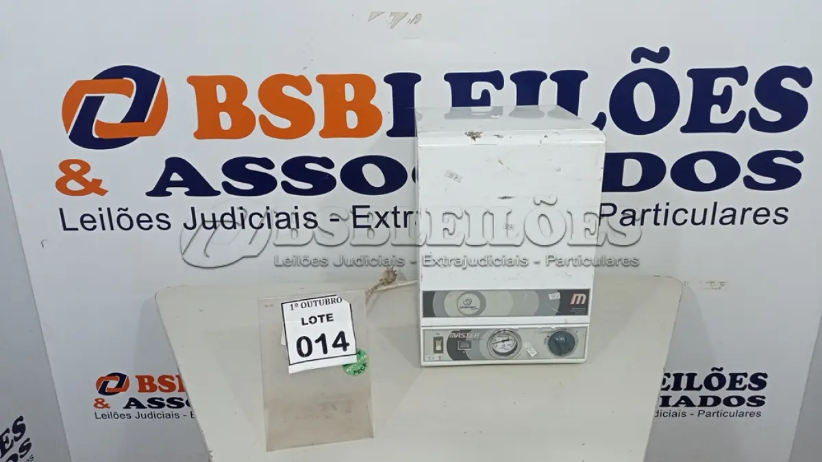 LOTE 014 - 01 ESTUFA PARA ESTERILIZAÇÃO E SECAGEM MARCA MASTER. (NO ESTADO) ATENÇÃO! FAZER A VISITAÇÃO ANTES DE ARREMATAR, NÃO SABEMOS SE FUNCIONA, LEILÃO NÃO TEM GARANTIA E NEM DEVOLUÇÃO, SUJEITO A POSSÍVEIS AVARIAS VISÍVEIS/OCULTAS E/OU AUSÊNCIA DE COMPONENTES.