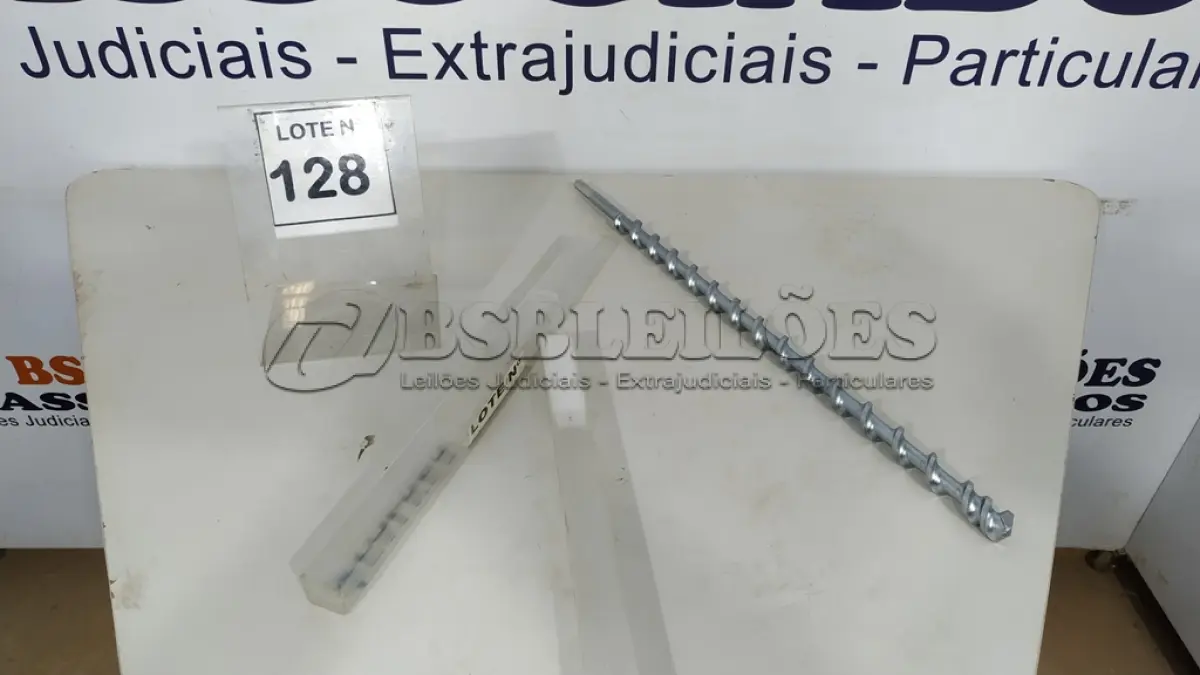 LOTE 128 - 01  BROCA PARA AMOSTRAGEM DE SOLO FALKER (NO ESTADO, NÃO SABEMOS SE FUNCIONA. LEILÃO NÃO TEM GARANTIA E NEM DEVOLUÇÃO, SUJEITO A POSSÍVEIS AVARIAS VISÍVEIS/OCULTAS E/OU AUSÊNCIA DE COMPONENTES)