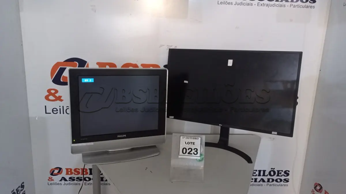 LOTE 023 - 01 MONITOR LCD 32’’ MARCA LG E 01 MONITOR TV MARCA PHILIPS. (NO ESTADO) ATENÇÃO! FAZER A VISITAÇÃO ANTES DE ARREMATAR, NÃO SABEMOS SE FUNCIONA, LEILÃO NÃO TEM GARANTIA E NEM DEVOLUÇÃO, SUJEITO A POSSÍVEIS AVARIAS VISÍVEIS/OCULTAS E/OU AUSÊNCIA DE COMPONENTES.
