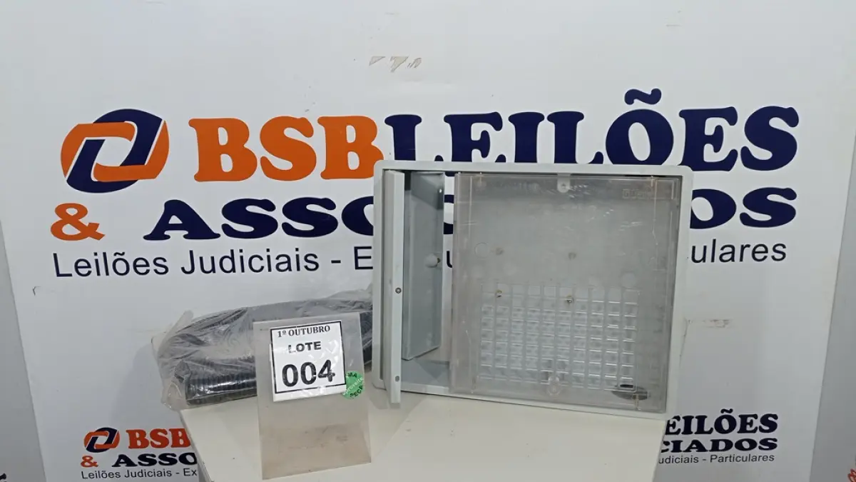 LOTE 004