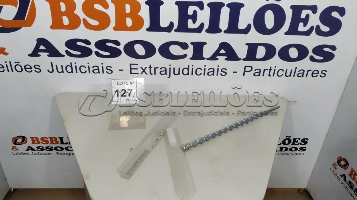 LOTE 127 - 01  BROCA PARA AMOSTRAGEM DE SOLO FALKER (NO ESTADO, NÃO SABEMOS SE FUNCIONA. LEILÃO NÃO TEM GARANTIA E NEM DEVOLUÇÃO, SUJEITO A POSSÍVEIS AVARIAS VISÍVEIS/OCULTAS E/OU AUSÊNCIA DE COMPONENTES)