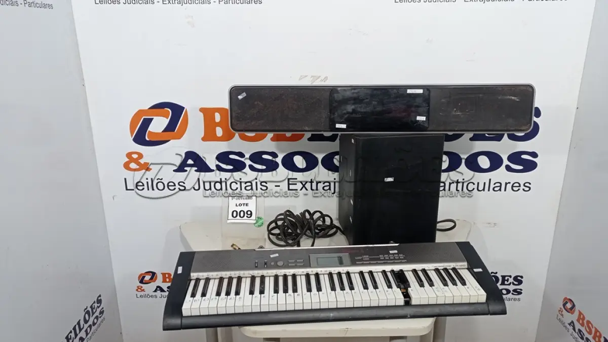LOTE 009 - 01 HOME THEATER SOUND BAR MARCA PHILIPS E 01 TECLADO MUSICAL. (NO ESTADO) ATENÇÃO! FAZER A VISITAÇÃO ANTES DE ARREMATAR, NÃO SABEMOS SE FUNCIONA, LEILÃO NÃO TEM GARANTIA E NEM DEVOLUÇÃO, SUJEITO A POSSÍVEIS AVARIAS VISÍVEIS/OCULTAS E/OU AUSÊNCIA DE COMPONENTES.