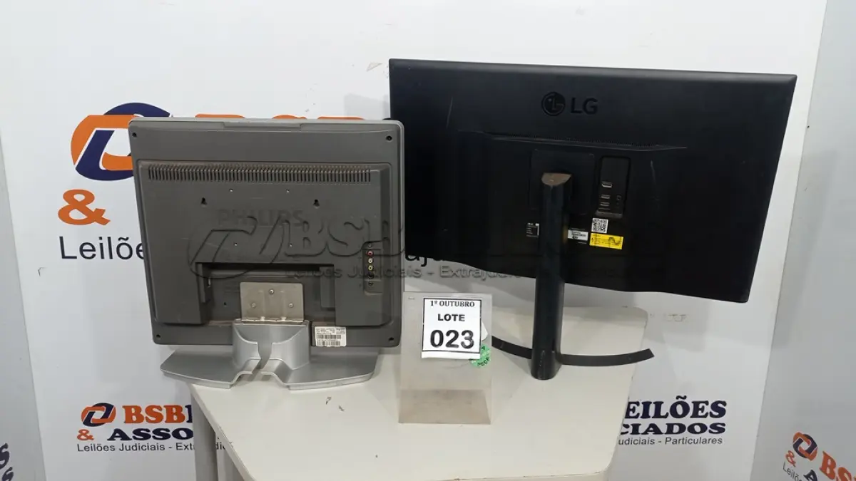 LOTE 023 - 01 MONITOR LCD 32’’ MARCA LG E 01 MONITOR TV MARCA PHILIPS. (NO ESTADO) ATENÇÃO! FAZER A VISITAÇÃO ANTES DE ARREMATAR, NÃO SABEMOS SE FUNCIONA, LEILÃO NÃO TEM GARANTIA E NEM DEVOLUÇÃO, SUJEITO A POSSÍVEIS AVARIAS VISÍVEIS/OCULTAS E/OU AUSÊNCIA DE COMPONENTES.