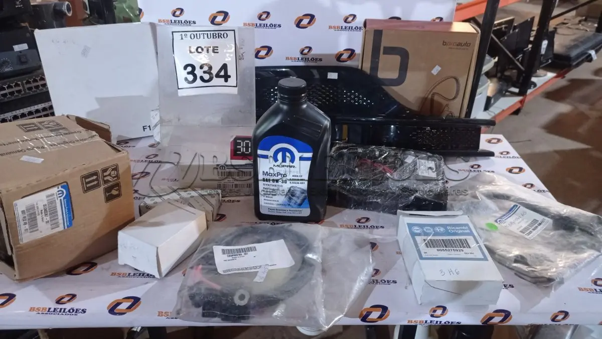 LOTE 334 - 01 CUBO DE RODA COM ROLAMENTO, 01 CORREIA DENTADA, 01 SENSOR DE COMBUSTÍVEL, 01 SONDA LAMBDA, 01 SENSOR PARA-CHOQUE, 01 LITRO DE ÓLEO, 02 KITS ALIMENTAÇÃO BOMBA COMBUSTÍVEL, 01 REFLETOR PARA-CHOQUE, 02 ACABAMENTO PARA-CHOQUE, 01 SENSOR DE ESTACIONAMENTO, 01 KIT DE PASTILHAS DE FREIO E 01 CORREIA DENTADA COM SENSOR. (NO ESTADO) ATENÇÃO! FAZER A VISITAÇÃO ANTES DE ARREMATAR, NÃO SABEMOS SE FUNCIONA, LEILÃO NÃO TEM GARANTIA E NEM DEVOLUÇÃO, SUJEITO A POSSÍVEIS AVARIAS VISÍVEIS/OCULTAS E/OU AUSÊNCIA DE COMPONENTES.