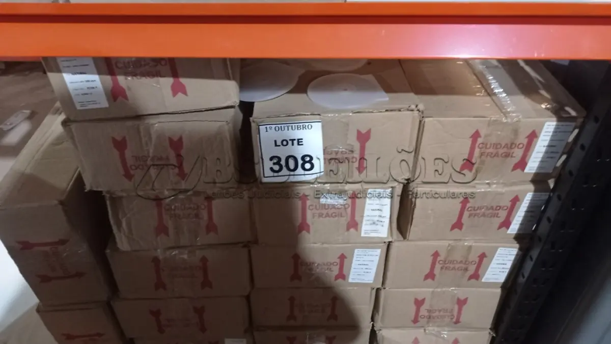 LOTE 308 - 01 LOTE COM GRANDE QUANTIDADE DE CAPAS DE CD. (NO ESTADO) ATENÇÃO! FAZER A VISITAÇÃO ANTES DE ARREMATAR, NÃO SABEMOS SE FUNCIONA, LEILÃO NÃO TEM GARANTIA E NEM DEVOLUÇÃO, SUJEITO A POSSÍVEIS AVARIAS VISÍVEIS/OCULTAS E/OU AUSÊNCIA DE COMPONENTES.