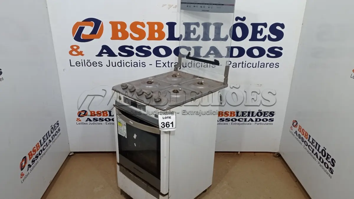 LOTE 361 - 01 FOGÃO 04 BOCAS MARCA BRASTEMP. (NO ESTADO) ATENÇÃO! FAZER A VISITAÇÃO ANTES DE ARREMATAR, NÃO SABEMOS SE FUNCIONA, LEILÃO NÃO TEM GARANTIA E NEM DEVOLUÇÃO, SUJEITO A POSSÍVEIS AVARIAS VISÍVEIS/OCULTAS E/OU AUSÊNCIA DE COMPONENTES.