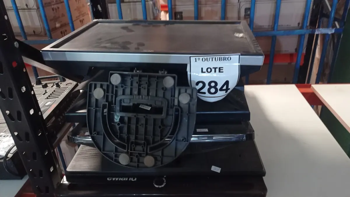 LOTE 284