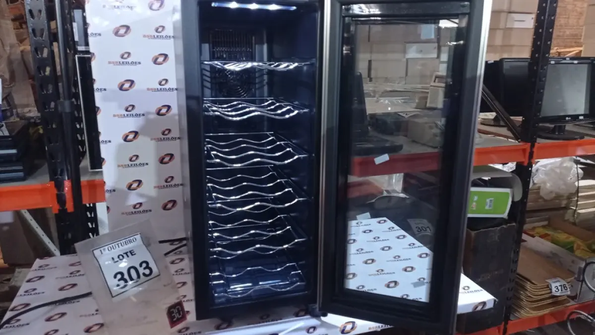 LOTE 303