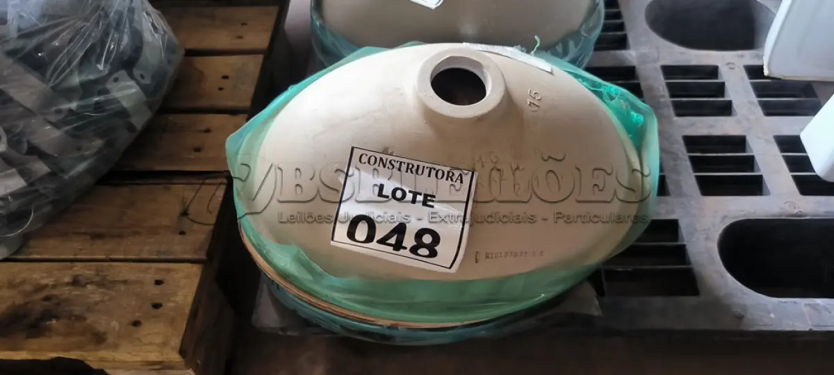 LOTE 048 - 04 CUBAS OVAIS PARA LAVATÓRIO. (NO ESTADO) ATENÇÃO! FAZER A VISITAÇÃO ANTES DE ARREMATAR, NÃO SABEMOS SE FUNCIONA, LEILÃO NÃO TEM GARANTIA E NEM DEVOLUÇÃO, SUJEITO A POSSÍVEIS AVARIAS VISÍVEIS/OCULTAS E/OU AUSÊNCIA DE COMPONENTES.