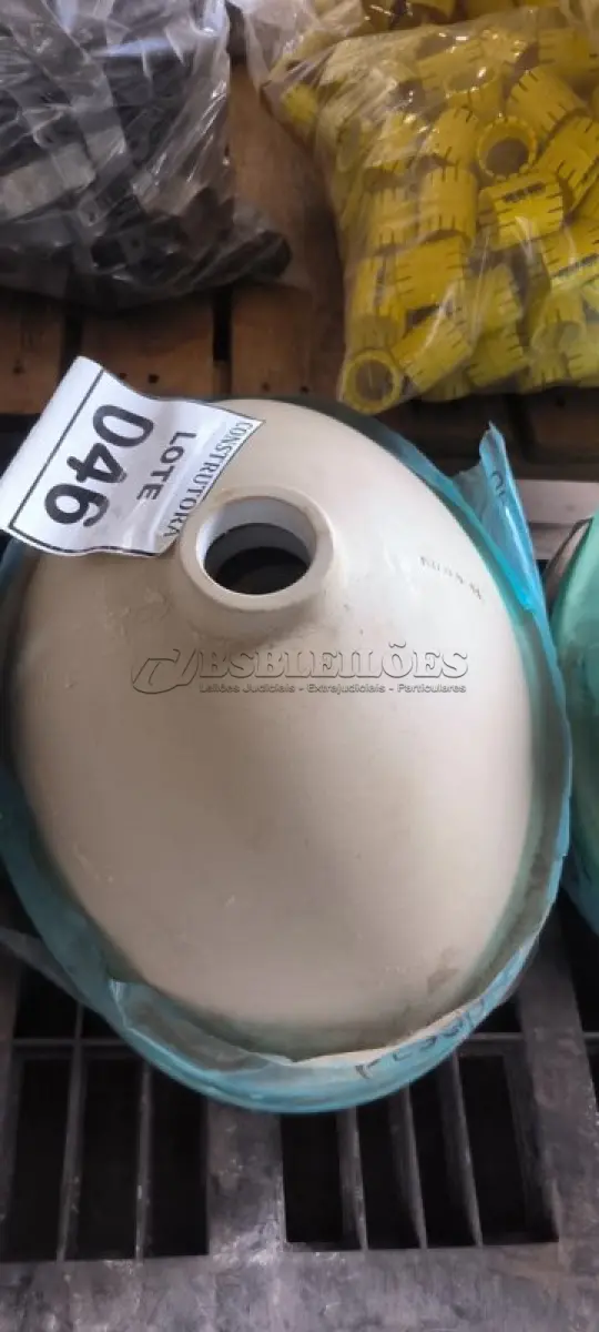 LOTE 046 - 04 CUBAS OVAIS PARA LAVATÓRIO. (NO ESTADO) ATENÇÃO! FAZER A VISITAÇÃO ANTES DE ARREMATAR, NÃO SABEMOS SE FUNCIONA, LEILÃO NÃO TEM GARANTIA E NEM DEVOLUÇÃO, SUJEITO A POSSÍVEIS AVARIAS VISÍVEIS/OCULTAS E/OU AUSÊNCIA DE COMPONENTES.