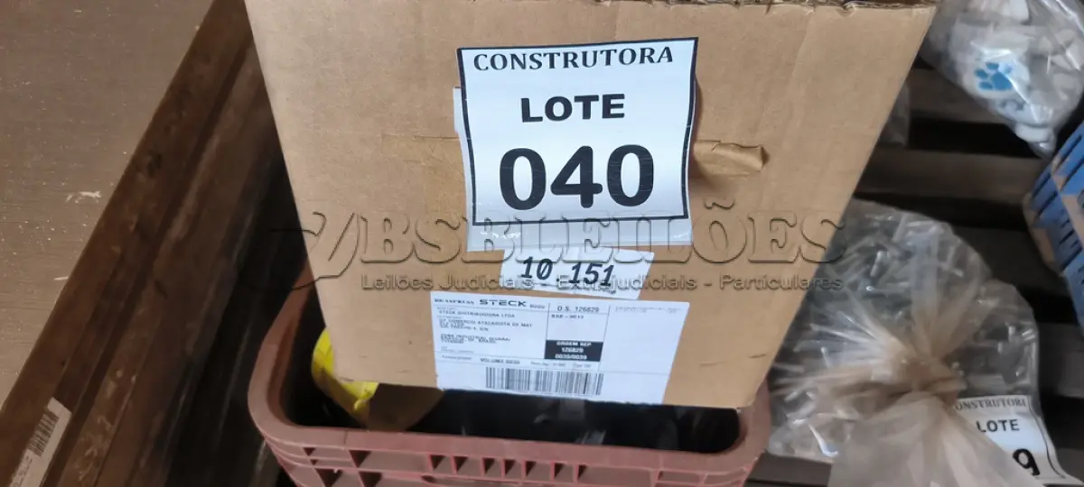 LOTE 040 - 01 LOTE COM CAIXAS OCTOG 4X4 E 3X3 (CAIXA ORGANIZADORA NAO INCLUSA) (NO ESTADO) ATENÇÃO! FAZER A VISITAÇÃO ANTES DE ARREMATAR, NÃO SABEMOS SE FUNCIONA, LEILÃO NÃO TEM GARANTIA E NEM DEVOLUÇÃO, SUJEITO A POSSÍVEIS AVARIAS VISÍVEIS/OCULTAS E/OU AUSÊNCIA DE COMPONENTES.