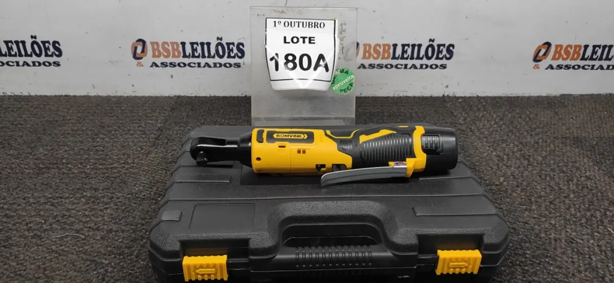 LOTE 180