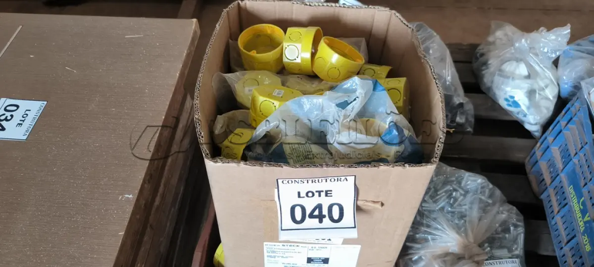 LOTE 040 - 01 LOTE COM CAIXAS OCTOG 4X4 E 3X3 (CAIXA ORGANIZADORA NAO INCLUSA) (NO ESTADO) ATENÇÃO! FAZER A VISITAÇÃO ANTES DE ARREMATAR, NÃO SABEMOS SE FUNCIONA, LEILÃO NÃO TEM GARANTIA E NEM DEVOLUÇÃO, SUJEITO A POSSÍVEIS AVARIAS VISÍVEIS/OCULTAS E/OU AUSÊNCIA DE COMPONENTES.