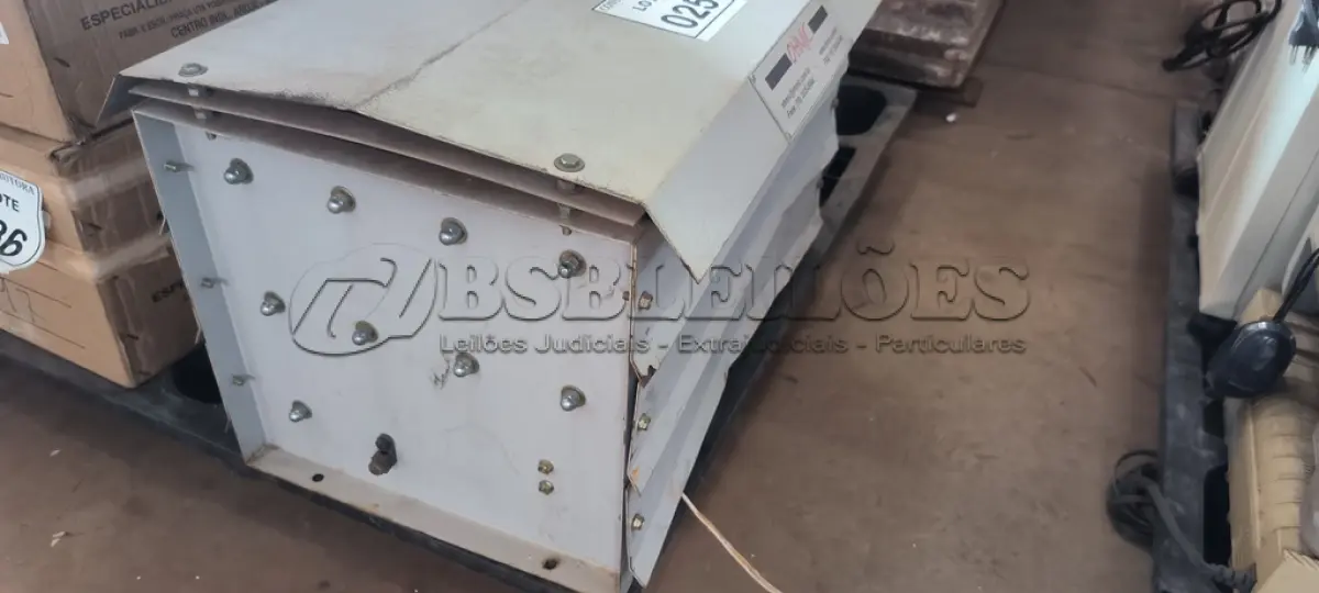 LOTE 025 - 01 RESISTOR DE FRENAGEM PARA GRUA OHMIC 8.8KW. (NO ESTADO) ATENÇÃO! FAZER A VISITAÇÃO ANTES DE ARREMATAR, NÃO SABEMOS SE FUNCIONA, LEILÃO NÃO TEM GARANTIA E NEM DEVOLUÇÃO, SUJEITO A POSSÍVEIS AVARIAS VISÍVEIS/OCULTAS E/OU AUSÊNCIA DE COMPONENTES.