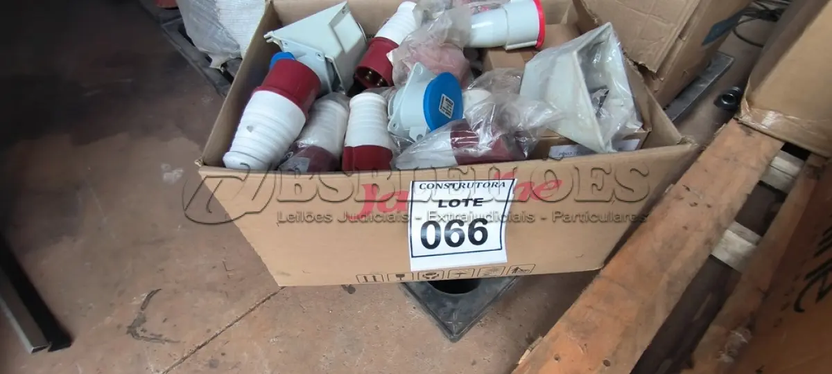 LOTE 066